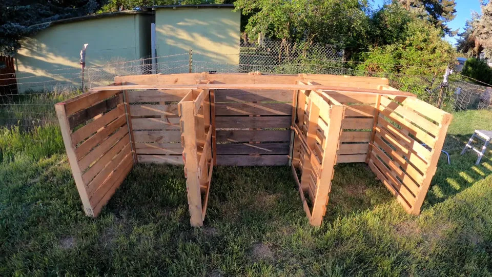pallet bin assembly